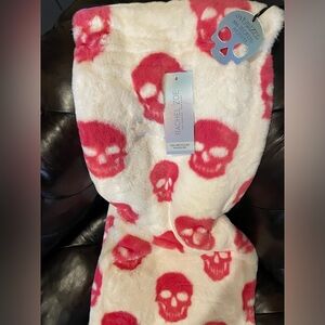 RACHEL ZOE NWT Pink & White Skull Oversized Faux Fur Throw 💖💀💖